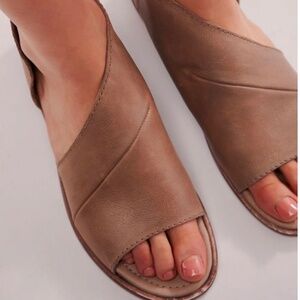 Mont Blanc Sandals Dove Gray size 39.5